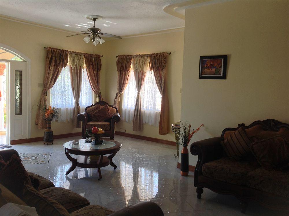 Cazwin Villas Montego Bay Dış mekan fotoğraf
