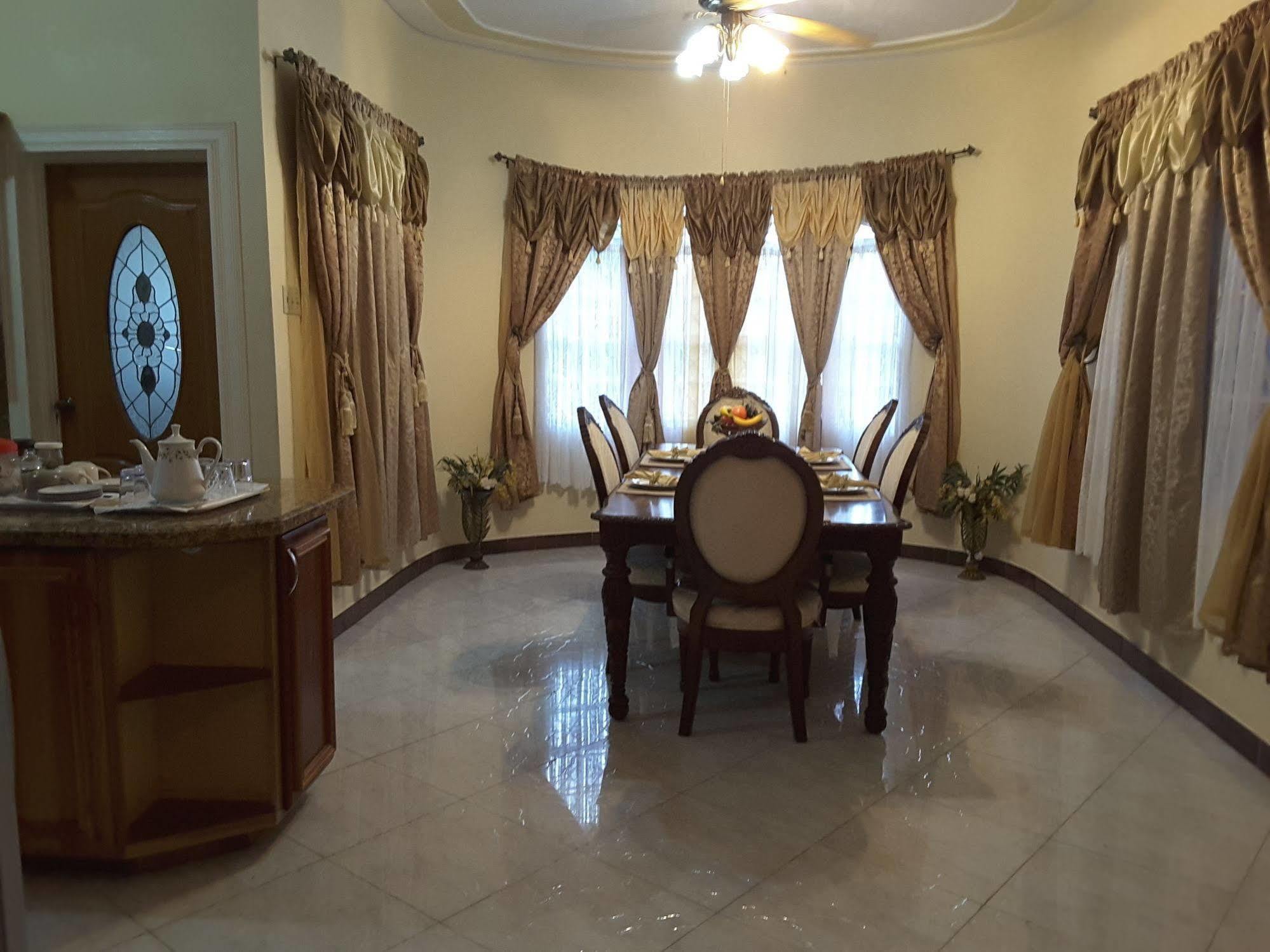 Cazwin Villas Montego Bay Dış mekan fotoğraf
